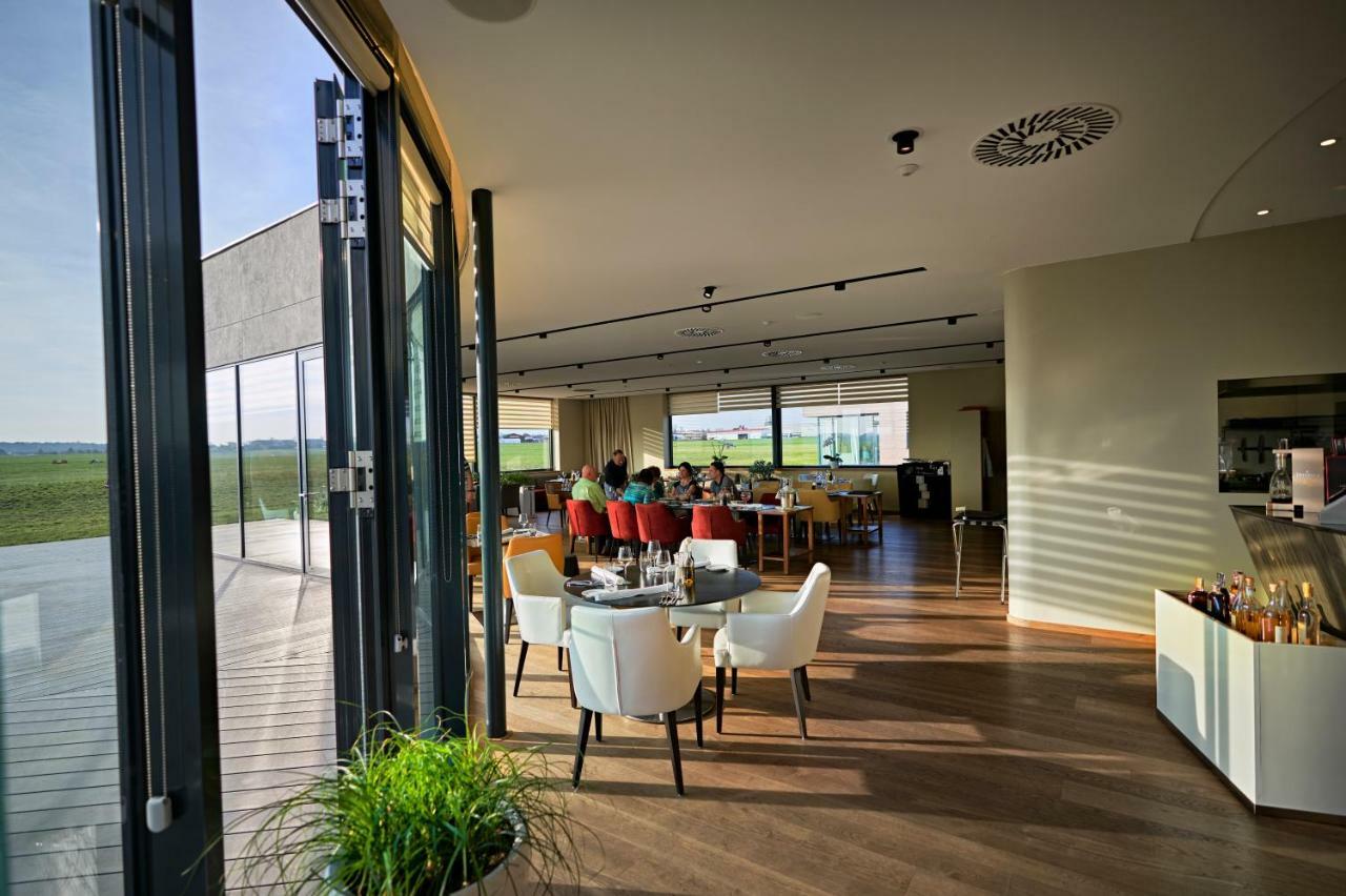 Mg Restaurace/Luxury Apartments Mladá Boleslav Exterior foto